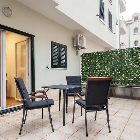 Apartmani Vito I Cvita Makarska Exterior photo